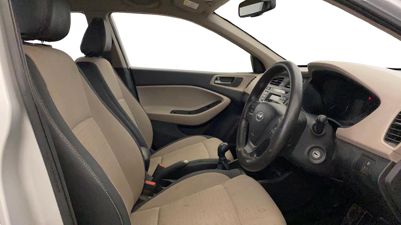 2016 Hyundai Elite i20 SPORTZ 1.2, Petrol, Manual, 99,270 km, Right Side Front Door Cabin
