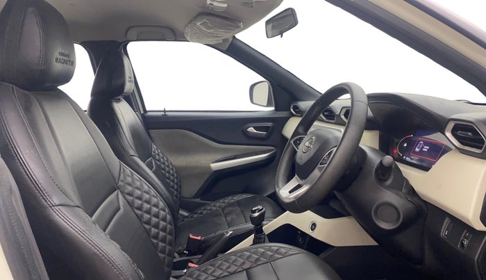 2023 Nissan MAGNITE XV MT, Petrol, Manual, 35,403 km, Right Side Front Door Cabin