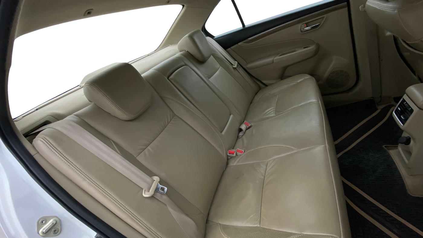 2020 Maruti Ciaz ALPHA  AT 1.5 SHVS PETROL, Petrol, Automatic, 1,09,980 km, Right Side Rear Door Cabin