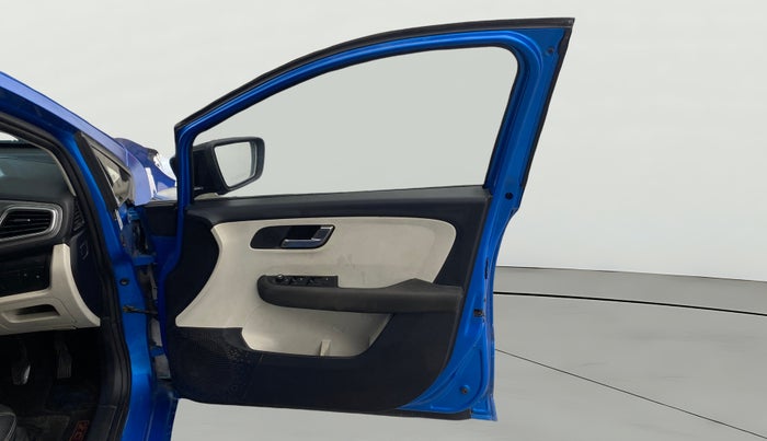 2022 Tata ALTROZ XZ PETROL, Petrol, Manual, 42,232 km, RHS Front Door