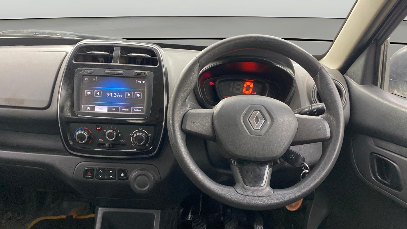 2016 Renault Kwid RXT 0.8, Petrol, Manual, 1,00,772 km, Steering Wheel Close Up