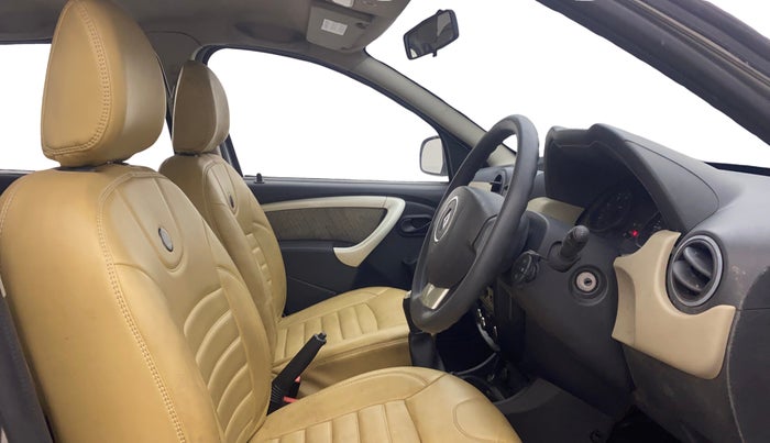 2014 Renault Duster RXL PETROL, Petrol, Manual, 1,25,234 km, Right Side Front Door Cabin