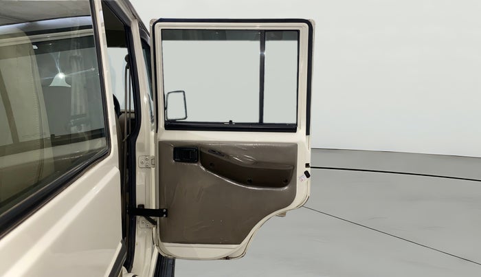2023 Mahindra Bolero B6, Diesel, Manual, 29,109 km, RHS Rear Door