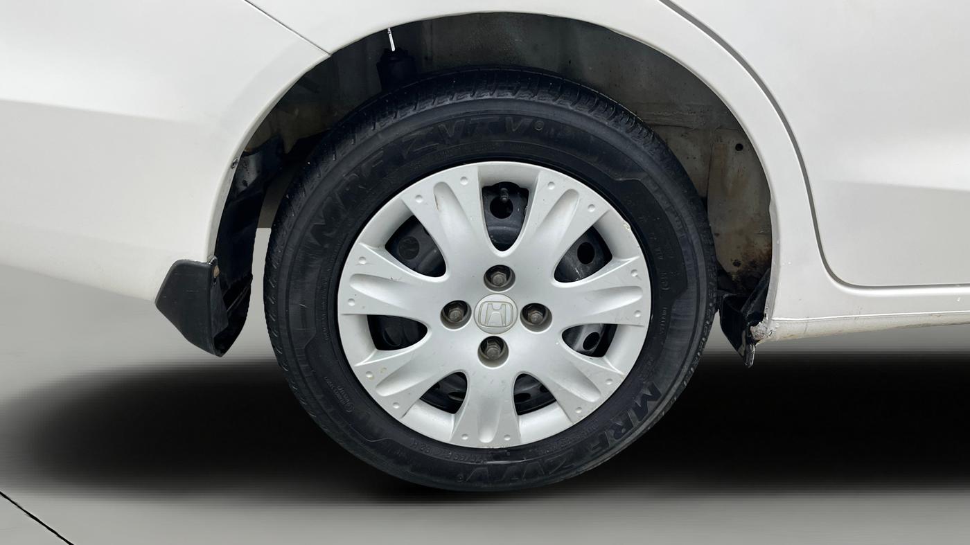 2014 Honda Amaze 1.2L I-VTEC S AT, Petrol, Automatic, 46,000 km, Right Rear Wheel