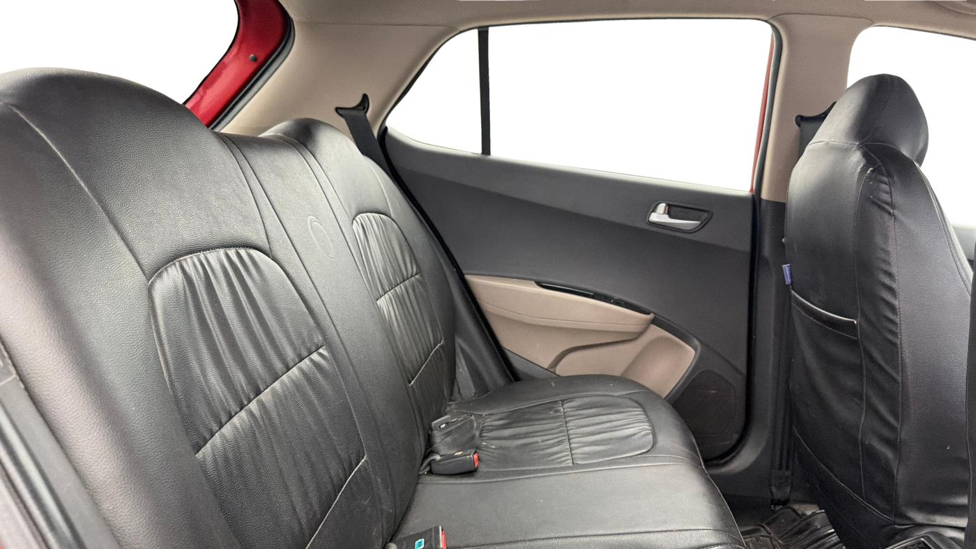 2017 Hyundai Grand i10 ASTA (O) 1.2 KAPPA VTVT, Petrol, Manual, 90,141 km, Right Side Rear Door Cabin
