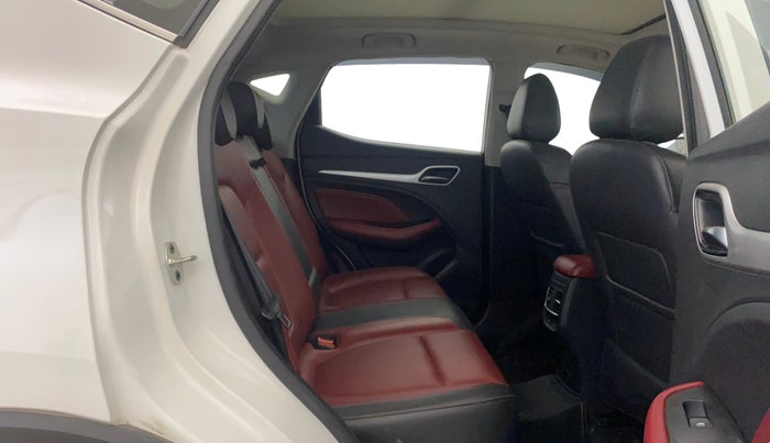 2022 MG ASTOR SAVVY 1.3 TURBO AT S RED, Petrol, Automatic, 42,010 km, Right Side Rear Door Cabin