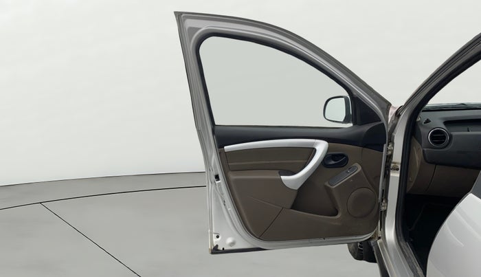 2017 Renault Duster RXL PETROL, Petrol, Manual, 42,528 km, LHS Front Door