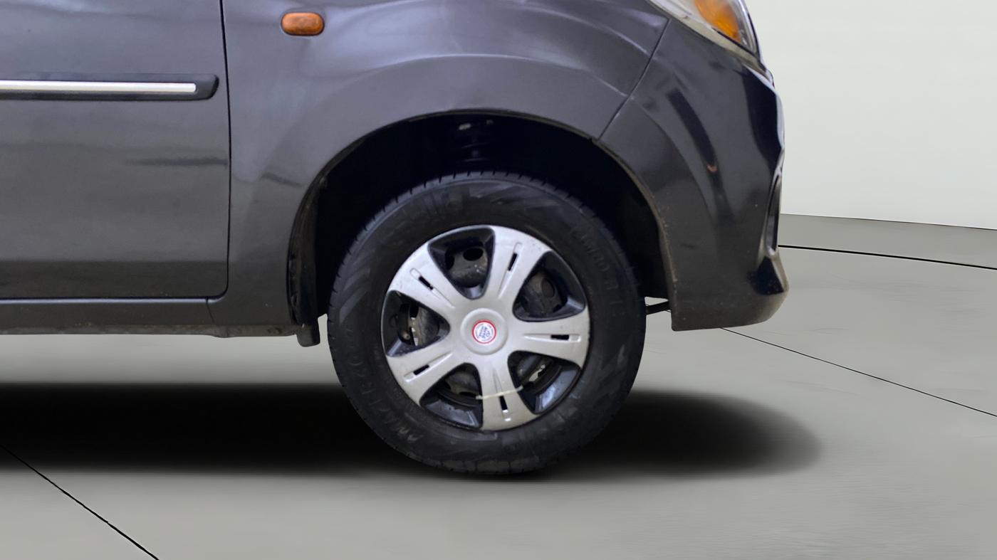 2016 Maruti Alto 800 LXI, Petrol, Manual, 65,167 km, Right Front Wheel