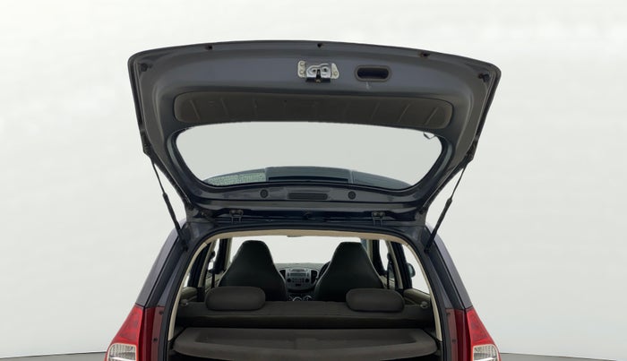 2013 Hyundai i10 SPORTZ 1.2, CNG, Manual, 1,28,823 km, Boot Door Open