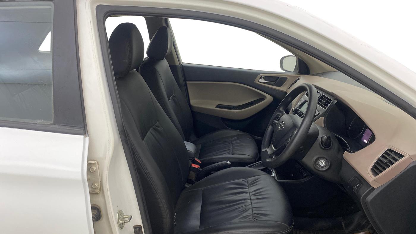 2019 Hyundai Elite i20 SPORTZ PLUS  1.2 CVT, Petrol, Automatic, 39,850 km, Right Side Front Door Cabin