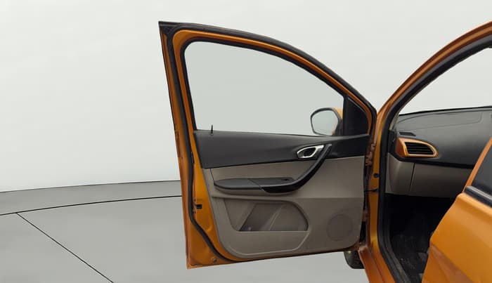 2018 Tata Tiago XZ PETROL, Petrol, Manual, 52,037 km, LHS Front Door