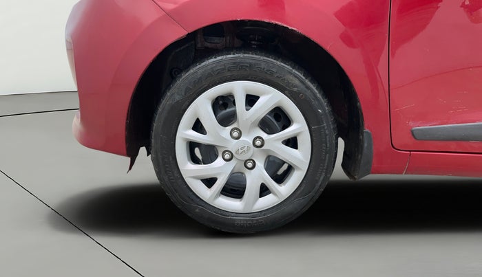 2019 Hyundai Grand i10 SPORTZ 1.2 KAPPA VTVT, Petrol, Manual, 27,834 km, Left Front Wheel