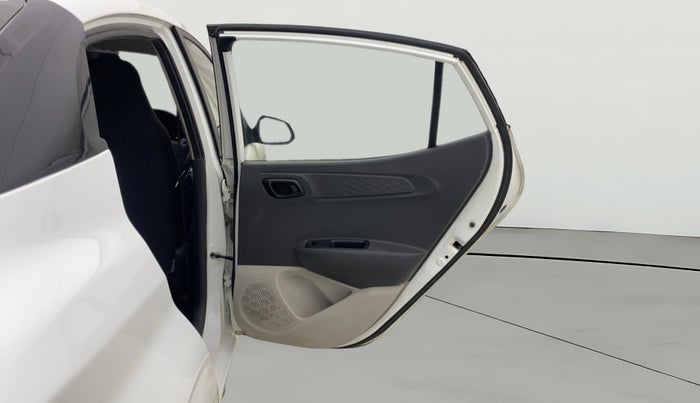 2022 Hyundai AURA S 1.2 CNG, CNG, Manual, 65,644 km, RHS Rear Door