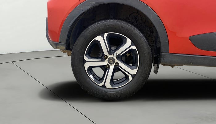 2022 Tata NEXON XZA PLUS (O) PETROL, Petrol, Automatic, 25,713 km, Right Rear Wheel