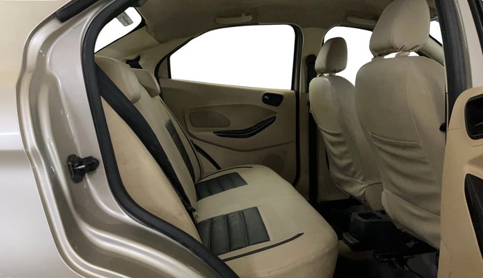 2021 Ford Figo Aspire TITANIUM 1.2 PETROL, Petrol, Manual, 45,310 km, Right Side Rear Door Cabin