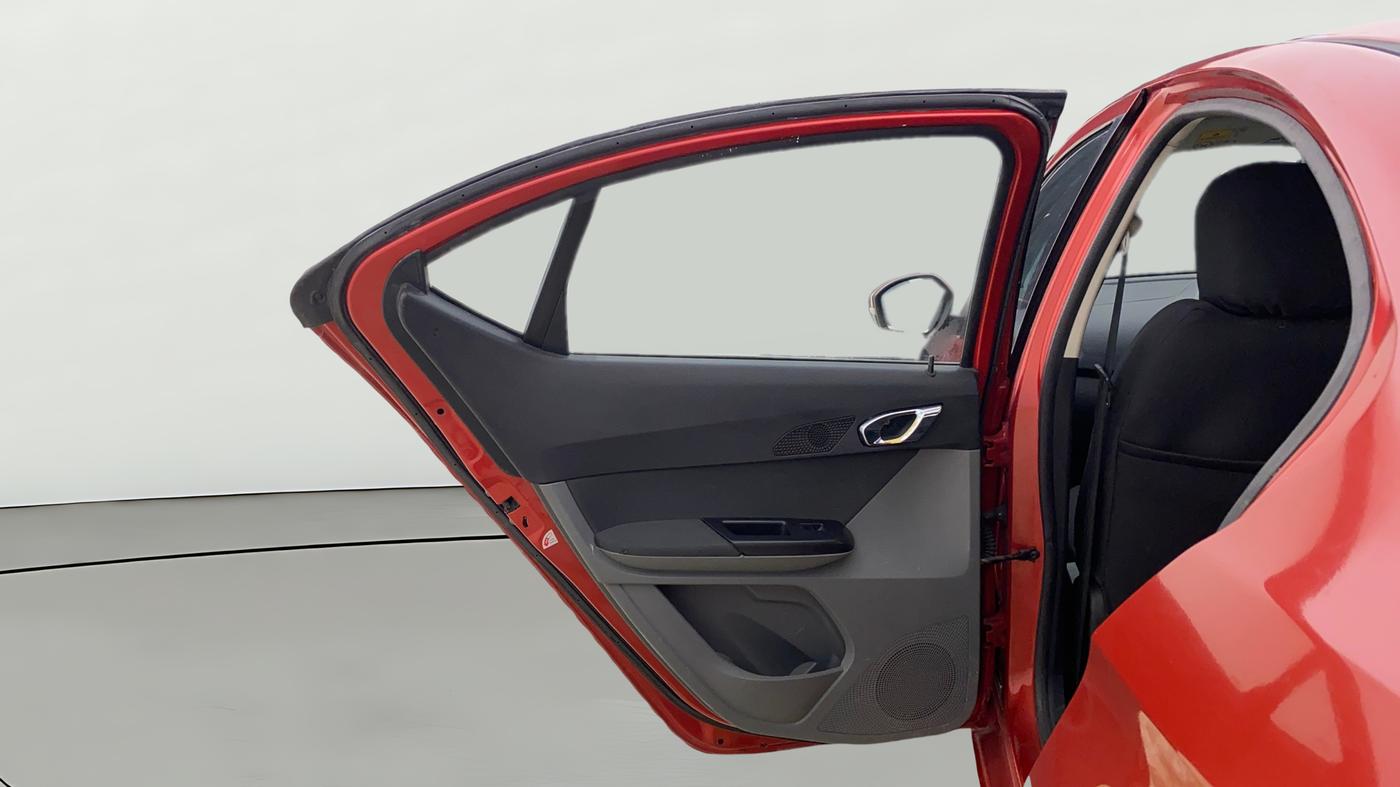 2018 Tata TIGOR XZ (O) PETROL, CNG, Manual, 76,584 km, LHS Rear Door