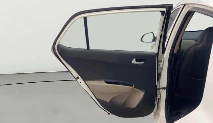 2017 Hyundai Grand i10 SPORTZ (O) 1.2 KAPPA VTVT, Petrol, Manual, 25,181 km, LHS Rear Door