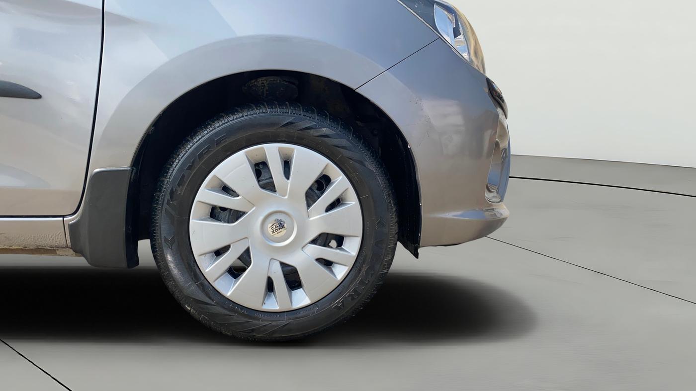 2019 Maruti Celerio ZXI, Petrol, Manual, 10,304 km, Right Front Wheel