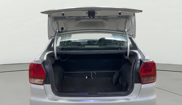 2016 Volkswagen Ameo TRENDLINE 1.2L, Petrol, Manual, 56,678 km, Boot Door Open