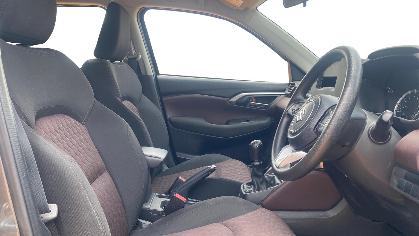 2023 Maruti Grand Vitara SIGMA SMART HYBRID, Petrol, Manual, 55,051 km, Right Side Front Door Cabin