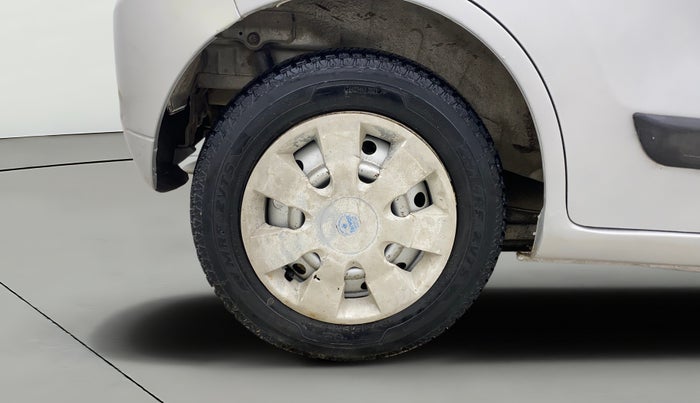 2014 Maruti Wagon R 1.0 LXI, CNG, Manual, 77,007 km, Right Rear Wheel