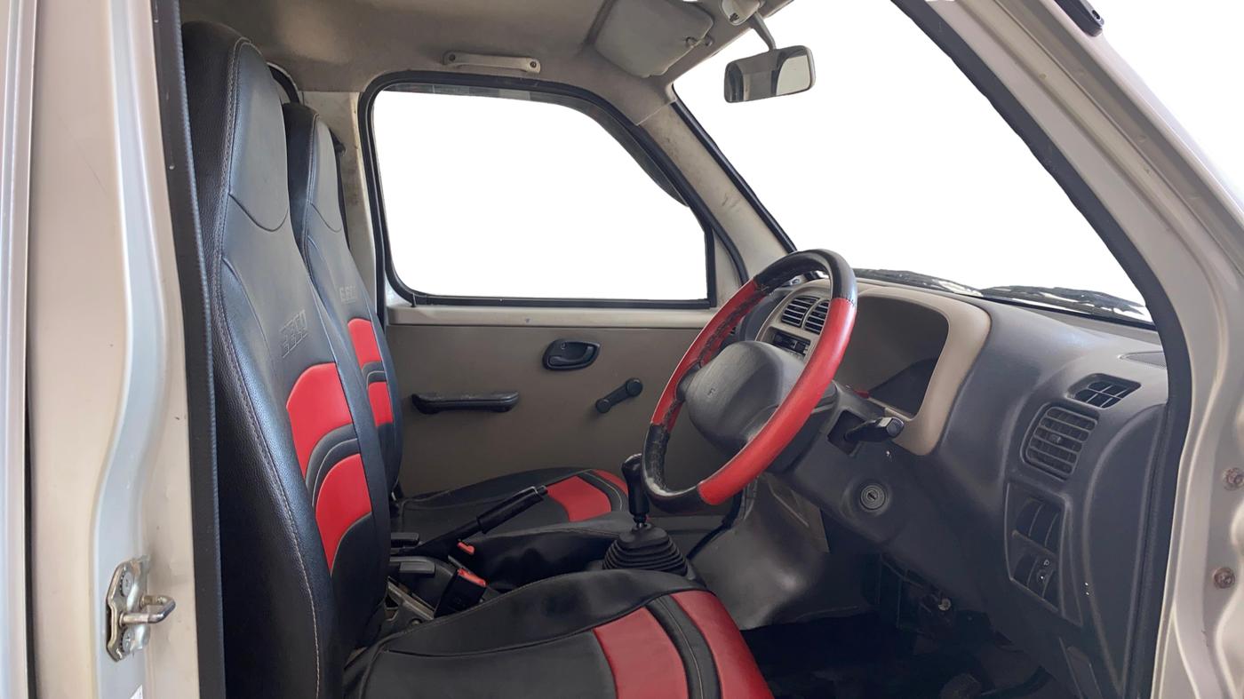 2014 Maruti Eeco 5 STR WITH A/C+HTR, Petrol, Manual, 65,957 km, Right Side Front Door Cabin