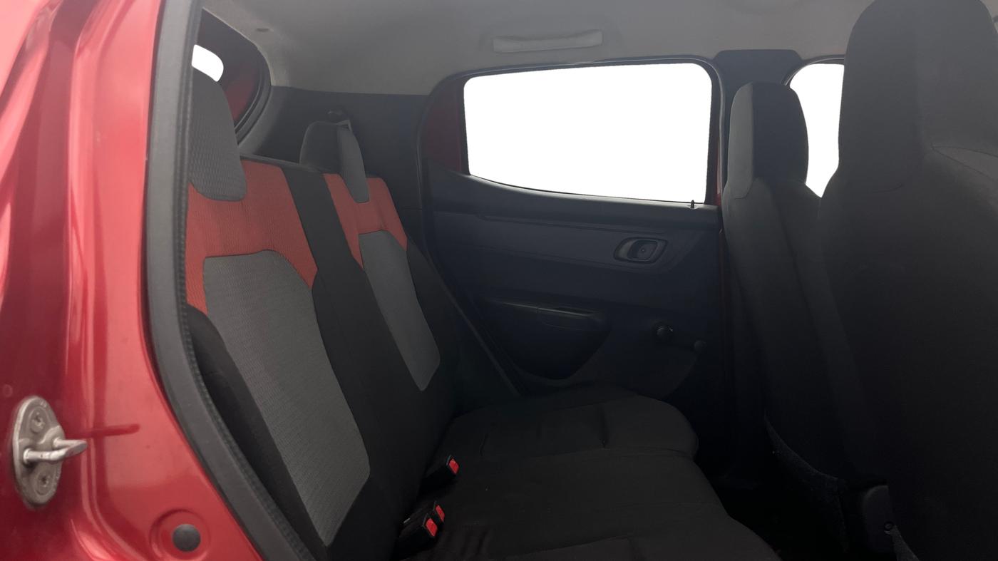 2016 Renault Kwid RXT 0.8, Petrol, Manual, 62,962 km, Right Side Rear Door Cabin