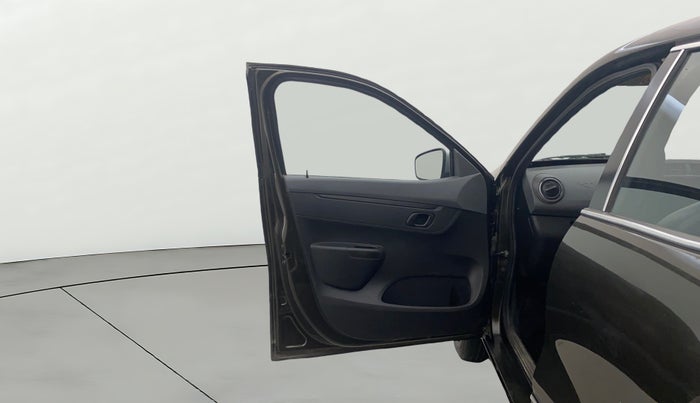 2021 Renault Kwid RXT 1.0 (O), Petrol, Manual, 36,999 km, LHS Front Door