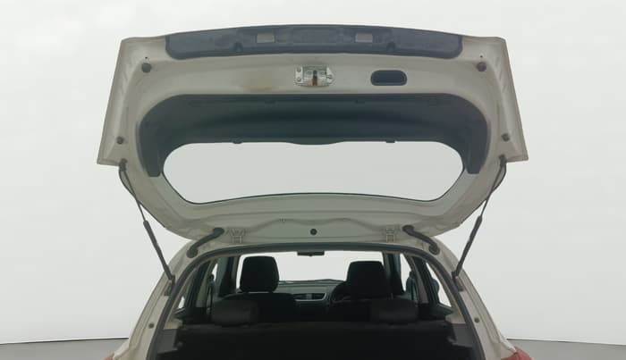 2013 Maruti Swift VXI, Petrol, Manual, 81,472 km, Boot Door Open