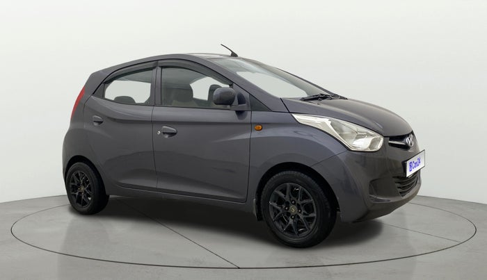 2016 Hyundai Eon ERA +, Petrol, Manual, 1,08,042 km, Right Front Diagonal