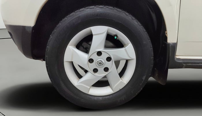 2014 Renault Duster 85 PS RXL DIESEL (OPT), Diesel, Manual, 77,496 km, Left Front Wheel