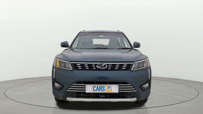 2021 Mahindra XUV300 W8 (O) 1.2 PETROL AMT, CNG, Automatic, 39,619 km, Front