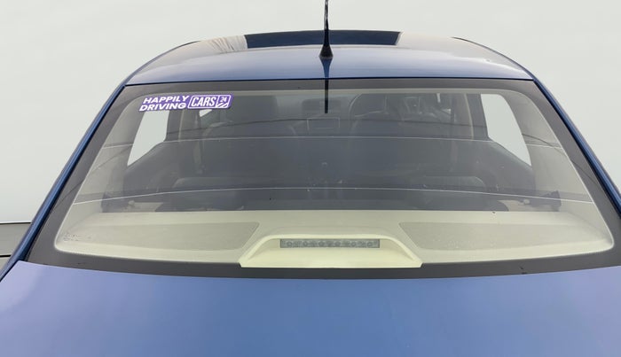 2017 Volkswagen Ameo COMFORTLINE 1.2L, Petrol, Manual, 1,22,241 km, Rear Windshield