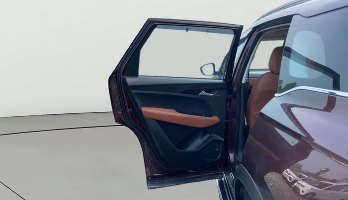 2020 MG HECTOR PLUS SHARP 2.0 DIESEL TURBO MT 6-STR, Diesel, Manual, 35,418 km, LHS Rear Door