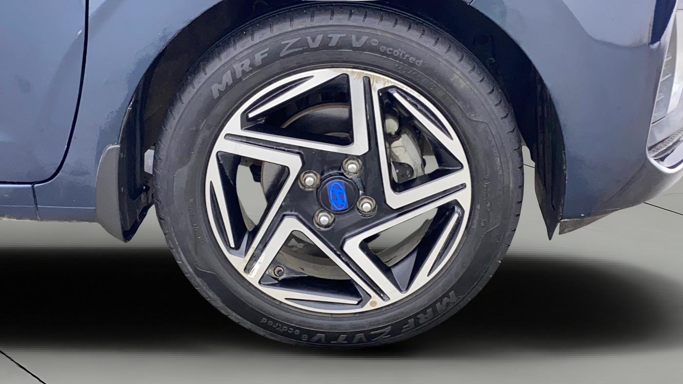 2023 Hyundai GRAND I10 NIOS ASTA 1.2 KAPPA VTVT, Petrol, Manual, 9,362 km, Right Front Wheel