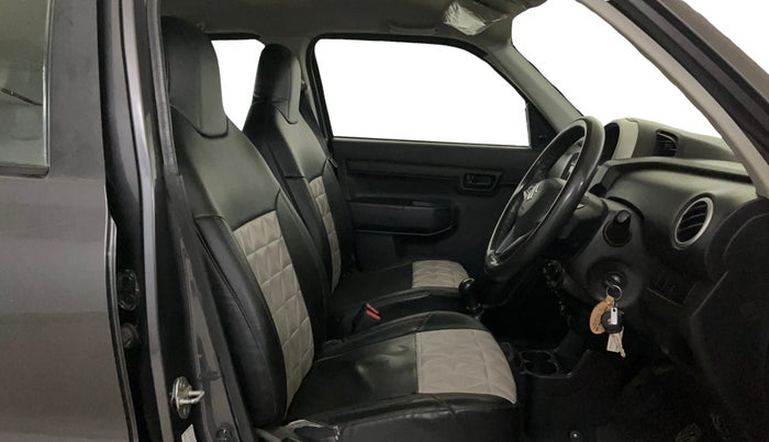 2020 Maruti S PRESSO VXI+, Petrol, Manual, 34,505 km, Right Side Front Door Cabin