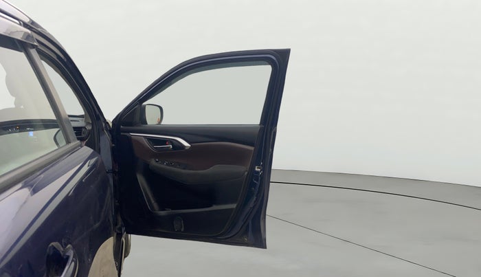 2023 Maruti Grand Vitara DELTA SMART HYBRID, Petrol, Manual, 9,593 km, RHS Front Door