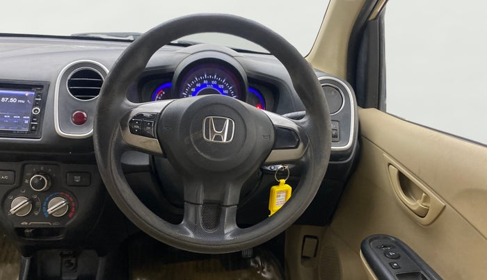 2015 Honda Mobilio 1.5L I-VTEC S, Petrol, Manual, 1,30,509 km, Steering Wheel Close Up