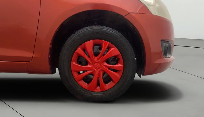 2014 Maruti Swift VDI, Diesel, Manual, 91,390 km, Right Front Wheel