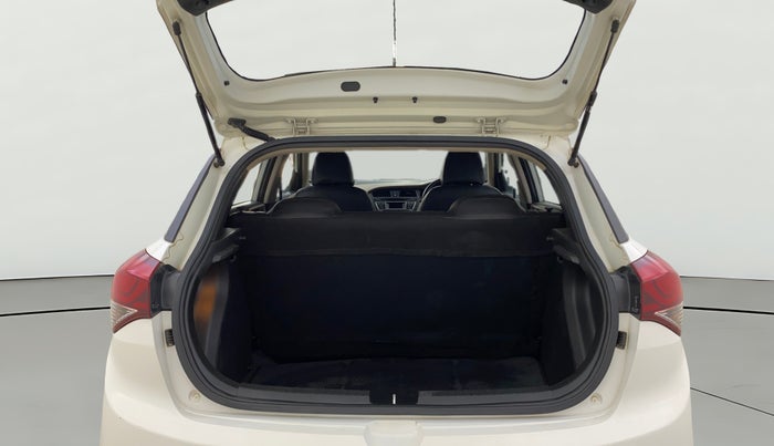 2015 Hyundai Elite i20 SPORTZ 1.2 (O), Petrol, Manual, 52,177 km, Boot Open Zoomed View