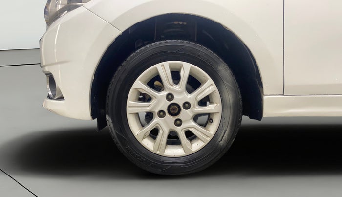 2017 Tata Tiago XZA PETROL, CNG, Automatic, 1,09,635 km, Left Front Wheel