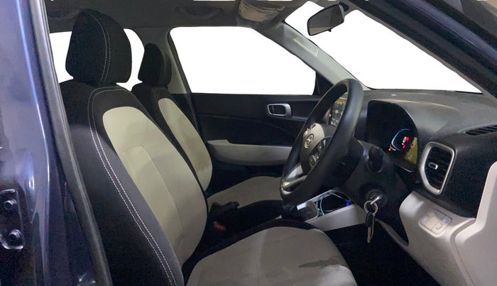 2022 Hyundai VENUE S(O) 1.2, Petrol, Manual, 10,721 km, Right Side Front Door Cabin