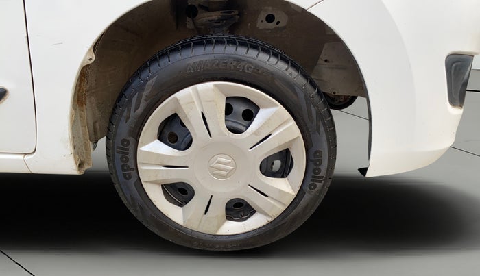 2014 Maruti Wagon R 1.0 VXI, Petrol, Manual, 38,105 km, Right Front Wheel
