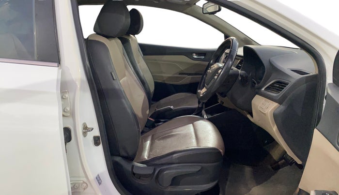 2019 Hyundai Verna 1.6 VTVT SX (O) AT, Petrol, Automatic, 57,083 km, Right Side Front Door Cabin