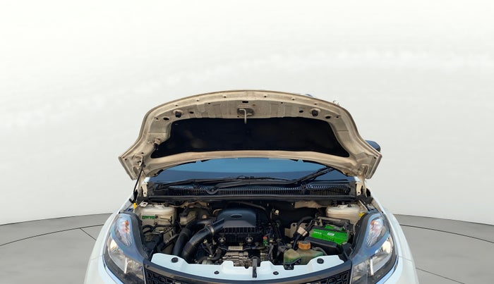 2019 Tata NEXON XM PETROL, Petrol, Manual, 62,824 km, Open Bonet