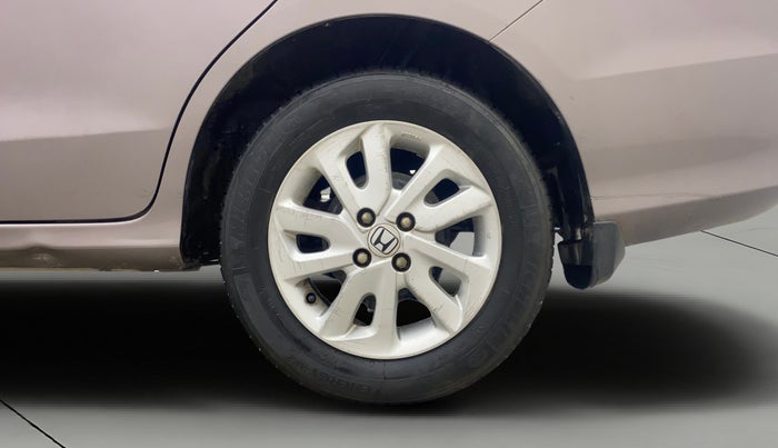 2015 Honda Mobilio 1.5L I-VTEC V, Petrol, Manual, 68,532 km, Left Rear Wheel