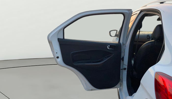 2018 Ford FREESTYLE TITANIUM 1.5 DIESEL, Diesel, Manual, 1,30,602 km, LHS Rear Door