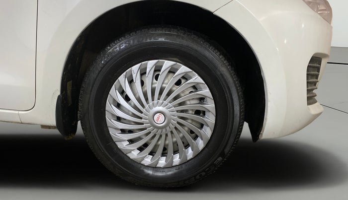 2019 Maruti Swift LXI, Petrol, Manual, 78,446 km, Right Front Wheel