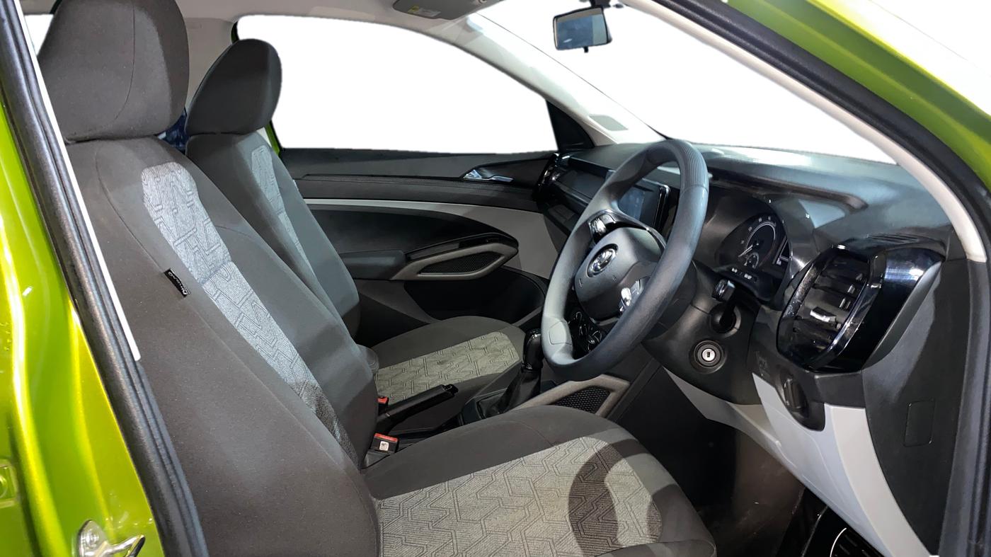 2025 Skoda Kylaq Signature AT, Petrol, Automatic, 9,642 km, Right Side Front Door Cabin