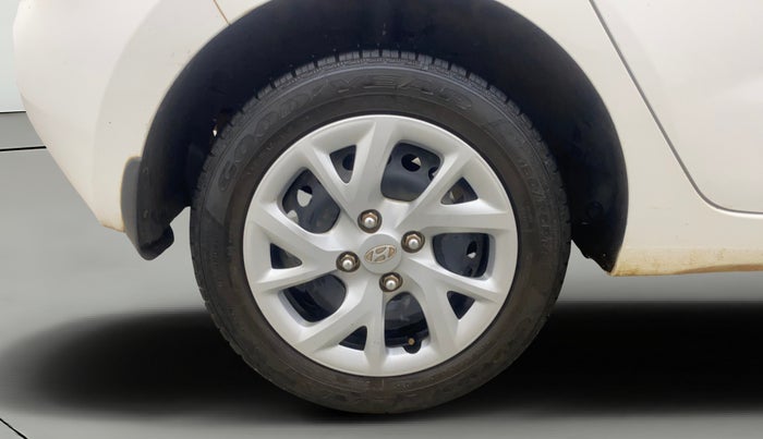 2017 Hyundai Grand i10 MAGNA AT 1.2 KAPPA VTVT, Petrol, Automatic, 17,014 km, Right Rear Wheel